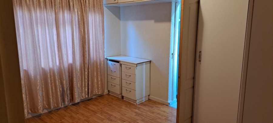 5 Bedroom Property for Sale in Lansdowne Western Cape